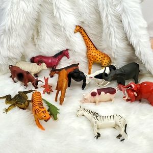 Bundle 16 Vintage animals assortment toys